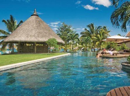 LUX* Le Morne for a romantic honeymoon in Mauritius